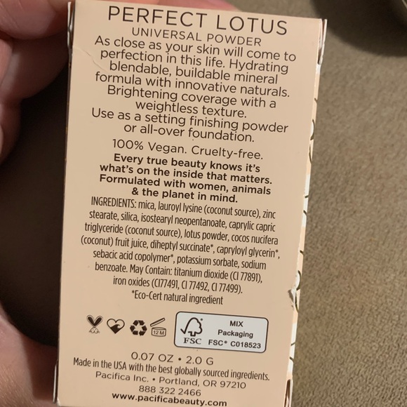 Pacifica Perfect Lotus Universal Powder - Picture 2 of 3